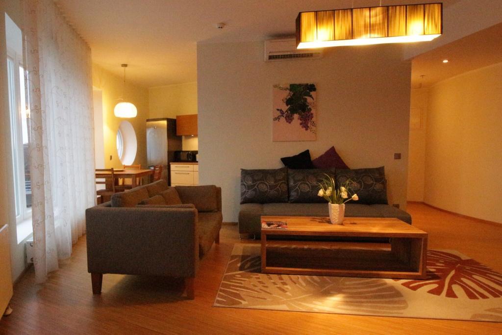 Wilde Guest Apartment Tigutorn 塔尔图 客房 照片